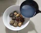 Hình bước làm 2 của món Bánh canh nấm sườn non
