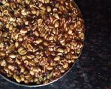 गुड़ और बादाम की चिक्की (gur aur badam ki chikki recipe in Hindi) रेसिपी चरण 2 फोटो