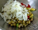 Foto del paso 2 de la receta: Ensalada​ tibia de tirabuzones​