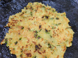 आलू चीला (Aloo cheela recipe in Hindi)