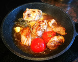 Foto del paso 2 de la receta: Paletilla de cordero en salsa al aguardiente y tomillo