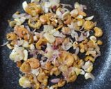 Foto langkah ke 4 dari resep Nasi Liwet Ebi.