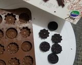 A picture of step 4 of Chocolate nuts 🍫.