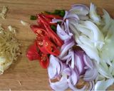 A picture of step 1 of Mexican style chicken stew.