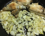 Foto del paso 1 de la receta: Cazuelita de alitas de pollo y gambas al estragón