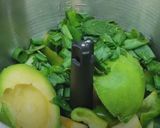 Foto del paso 2 de la receta: Gazpacho de pepino y aguacate
