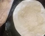 A picture of step 4 of Aloo paratha.