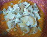 Gambar langkah 3 resipi Kulit Lembu Masak sambal Kuning Pedas.