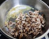 A picture of step 2 of Cream of Mushroom (soup with fresh cream & spring onion).