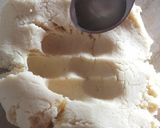 A picture of step 6 of Choco vanilla pinwheel.