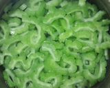 Foto langkah ke 1 dari resep Tumis Pare Teri.