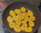 Foto langkah ke 1 dari resep Strudel Pisang Tanduk.