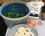 Foto del paso 1 de la receta: Albóndigas de calamar y espinacas con salsa de azafrán y cúrcuma