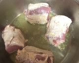 Foto del paso 1 de la receta: Somomillo de cerdo al laurel