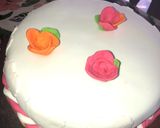 Foto del paso 2 de la receta: Torta de cumpleaños con bizcochuelo casero 😋