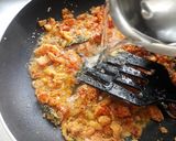A picture of step 2 of Tomato Upma.