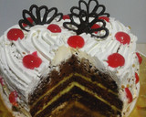 Foto del paso 1 de la receta: Tarta corazón de chocolate con crema pastelera y nata