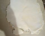 صورة لخطوة 2 من وصفة كرواصون المحلات croissant🥐🥐
