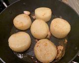 A picture of step 2 of Fondant potatoes.