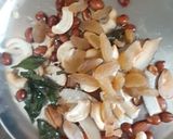 A picture of step 3 of Mixd dryfruit makhana namkeen.