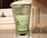A picture of step 5 of Avocado Milk 🥑.