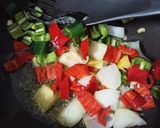 Foto langkah ke 3 dari resep Tuna Fillet Asam Manis.