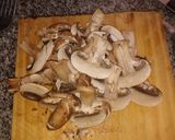 Foto del paso 1 de la receta: Bondiola con salsa de champiñones