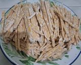 Foto langkah ke 1 dari resep Kering tempe bekal sekolah praktis.