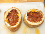 Huevos al nido con chorizo