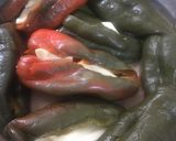 Foto del paso 6 de la receta: Chile Poblano al horno con frijoles crema y queso