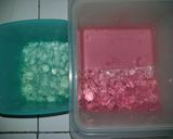 Foto langkah ke 6 dari resep Es Ombre Nutrijell Merah Putih.