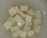 A picture of step 2 of Palak paneer.