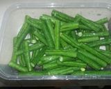 Foto langkah ke 1 dari resep Tumis Kacang Panjang Tempe & Tulangan Cabe Ijo.