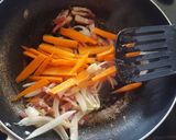 A picture of step 4 of Stuffed cheesy tortillas.
