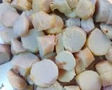 A picture of step 2 of Taro (Masala Arbi).