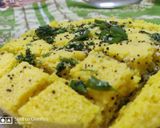 A picture of step 3 of Khaman dhokla(sweet version).