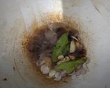 Foto langkah ke 2 dari resep Tumis Putren Bakso Pedas.
