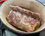 Une image de l'étape 8 de Carré de porc mariné au miel et tomates.