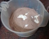 Foto del paso 1 de la receta: Copa doble mousse sobre base de galletas