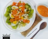 Foto langkah ke 5 dari resep Salad Sayuran Segar Saus Mayo Pedas.