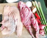 Hình bước làm 1 của món Vịt xào xả ớt