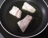 Foto del paso 3 de la receta: Merluza en salsa de champiñones