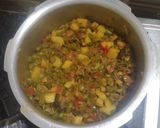 फ्रेंच बींस आलू की सूखी सब्ज़ी (french beans aloo ki sukhi sabzi recipe in Hindi) रेसिपी चरण 3 फोटो