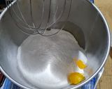 Foto langkah ke 1 dari resep Bolu kukus (all in one).
