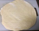A picture of step 3 of Easy Apple Pie Tart.