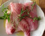 Foto del passaggio 1 della ricetta Mafalde con pesce persico, crema di peperoni, e zucchine grattugiate