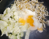 Foto langkah ke 3 dari resep Mie Rice Paper.
