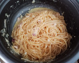 A picture of step 4 of Spaghetti with Cream Cheese Sauce.