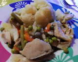 Foto del paso 4 de la receta: Filetes de merluza, menestra de verduras, papas y coliflor 🐠🥗