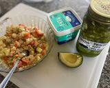 Foto del paso 5 de la receta: Deliciosa 🥳Ensalada de quinoa, con aguacate y queso feta